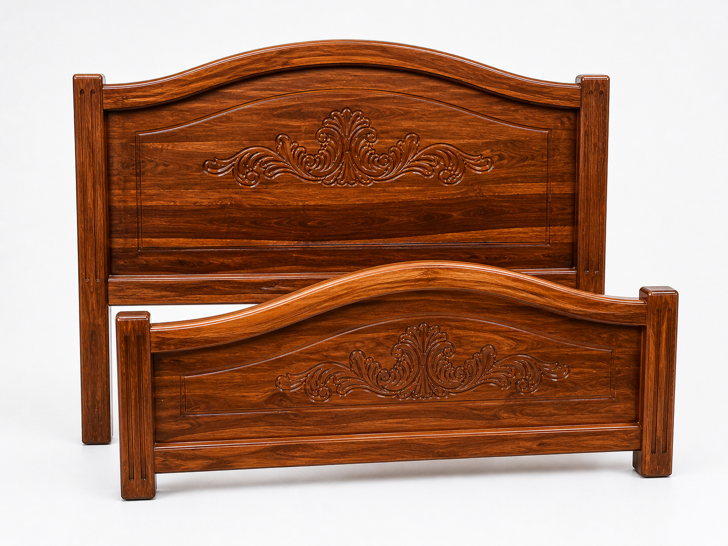 Cama de Madera Tallada - Image 3